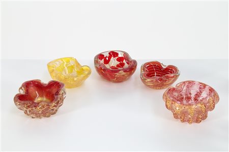 BAROVIER & TOSO Cinque posacenere. Vetro di Murano. Cm 14,50 x 7,00 x 14,50....