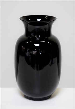 MANIFATTURA MURANO Grande vaso . Vetro di Murano. Cm 19,00 x 36,00 x 19,00....