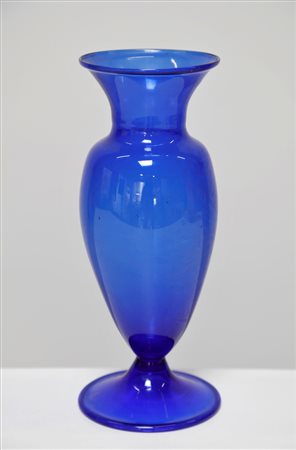 MANIFATTURA MURANO Vaso. Vetro di Murano. Cm 11,00 x 28,50 x 11,00. Vaso...