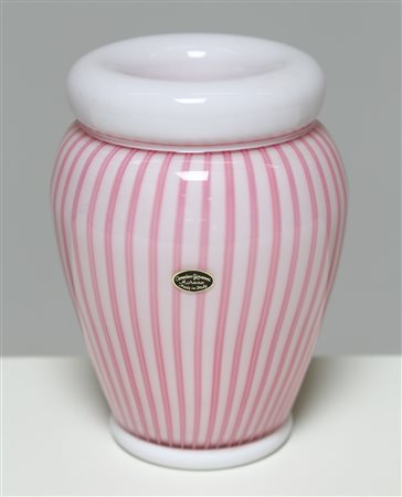 CENEDESE GIOVANNI Vaso. Vetro di Murano. Cm 15,00 x 20,00 x 15,00. Vetro...