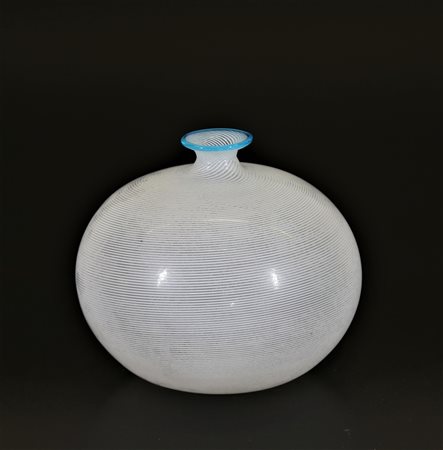 BAROVIER & TOSO Vaso. Vetro di Murano. Cm 13,00 x 11,00. Vaso in vetro a...