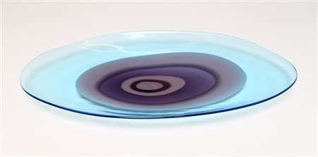 POTENZA GIANMARIA (n. 1936) Piatto ovale. Vetro di Murano. Cm 51,50 x 5,50 x...