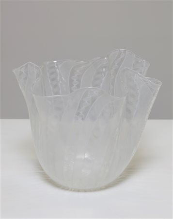 MANIFATTURA MURANO Vaso. Vetro di Murano. Cm 29,00 x 26,00 x 29,00. Modello...