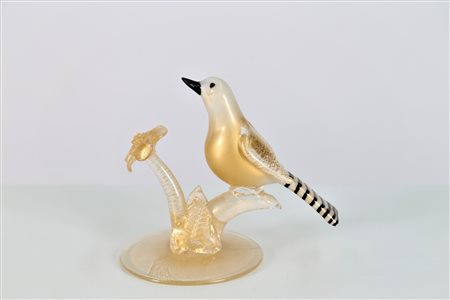 BAROVIER ERCOLE (1889 - 1974) Uccellino con fiore. Vetro di Murano. Cm 15,50...