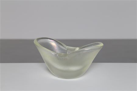 POLI FLAVIO (1900 - 1984) Centrotavola . Vetro di Murano. Cm 14,50 x 15,50 x...