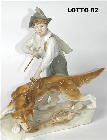 ROYAL DUX SCULTURA IN PORCELLANA POLICROMA RAFF. PASTORELLO CON CANE H. 35...