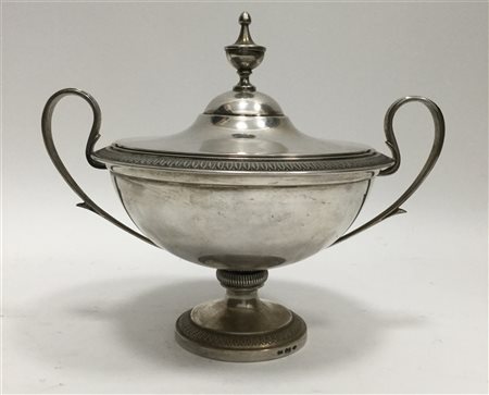 Zuccheriera biansata in argento con decoro a palmette (h. cm 18) (g 500 ca.)...