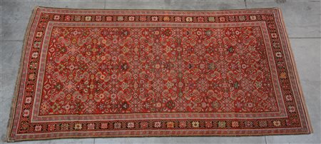 Tappeto Karabagh, Caucaso, inizio secolo XX. Decoro Herati su fondo rosso (cm...