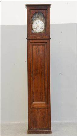 Orologio a torre con cassa in noce, quadrante in smalto a numeri romane,...