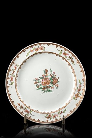 Manifattura di Pasquale Rubati, Milano, 1770/80. Piatto tondo a bordo liscio in