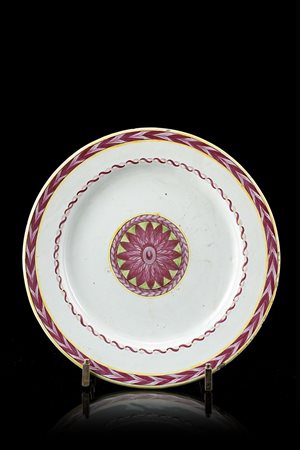 Piatto tondo in maiolica, probabilmente Milano, fine secolo XVIII. Smalto azzur
