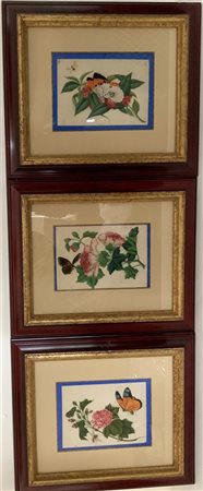 Gruppo di otto dipinti su carta di riso raffiguranti fiori e farfalle. Cina, se