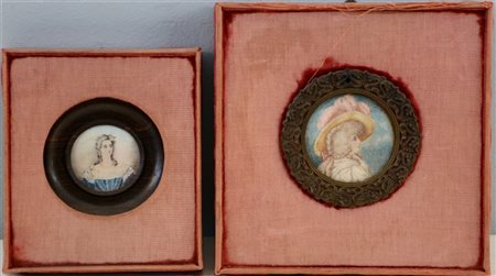 Lotto composto da due miniature di autori diversi raffiguranti gentildonne (dif
