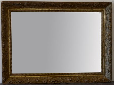 Specchiera con cornice liberty in legno e pastiglia (cm 59x80) (difetti e manca