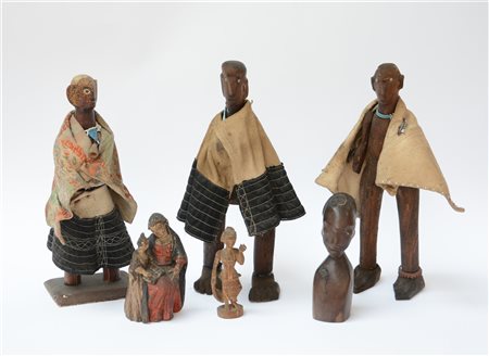 Lotto composto da sei statuette di diversa epoca e materiale (difetti)