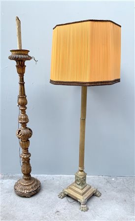 Lotto di due lampade da terra, una in bronzo con colonna scanalata e zampe feri