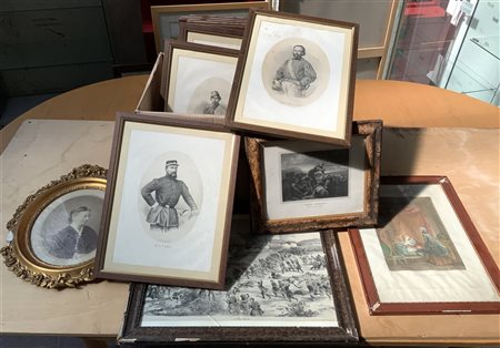 Cartone contenente numerose incisioni (difetti)