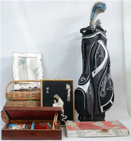 Lotto composto da una cornice in metallo argentato, un pannello orientale, una