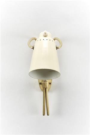 Stilnovo Applique con struttura in ottone, paralume in alluminio stampato e vern