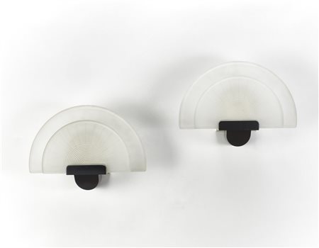 Ezio Didone Coppia di lampade da parete modello "Diva". Produzione Arteluce, Mil