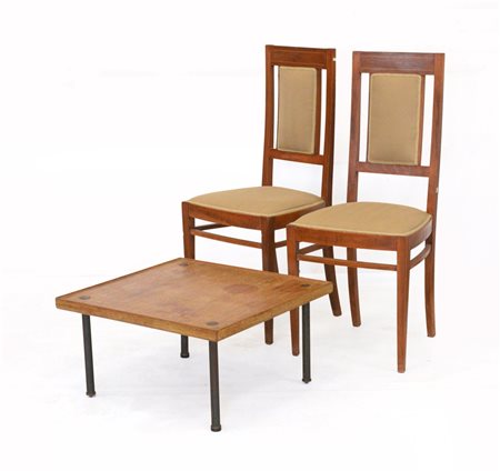 Lotto composto da un tavolino modello Konvival, disegnato nel 1957 da Fabrizio