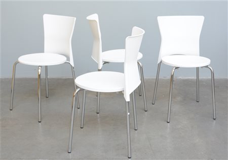 Olaf Von Bohr Lotto composto da quattro sedie modello "Isis". Produzione Sintesi