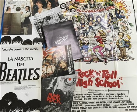 Lotto composto da alcune curiosità cartacee inerenti il cinema tre i quali le p