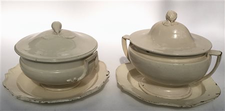 Manifatture diverse, secolo XIX. Lotto composto da due zuppiere con vassoi in c