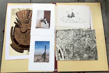 Cartella contenente numerose grafiche di autori, tecniche, soggetti e misure di