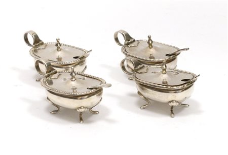 Coppia di saliere in argento, Argentiere Miracoli, unita ad una coppia di salie