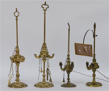 Lotto composto da quattro lampade fiorentine in ottone di epoca e fattura diver