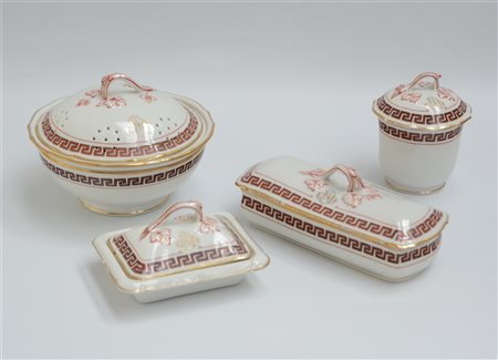 Manifattura francese, gruppo di quattro contenitori con coperchio in porcellana