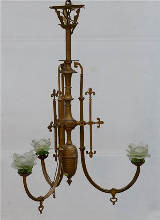 Lampadario liberty a tre bracci con paralumi in vetro non pertinenti (h cm 85 c