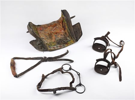 Arte Himalayana  A rare, complete, Tibetan saddle Tibet, 18th-19th century .