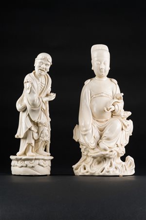 Arte Cinese  Two dehua porcelain figures, both bearing an incised mark at the backChina, Qing dynasty, 19th century .