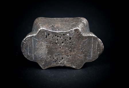 Arte Cinese  Tael Bank silver ingot coined in 1662China, Qing dynasty, Kangxi period, 1662-1722.