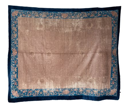 Arte Cinese  A Beijing rug China, late 19th century .