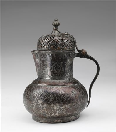 Arte Islamica  A tinned copper Timurid jug Persia, 15th century .