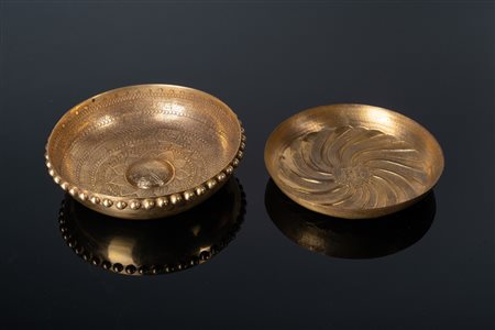 Arte Islamica  One tombak hammam bowl and one magic bowl Turkey, late 19th - 20th century .