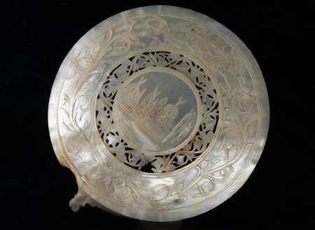 Arte Islamica  An Ottoman Kayseri shell carved with mosques and floral sprays Turkey, 19th century .