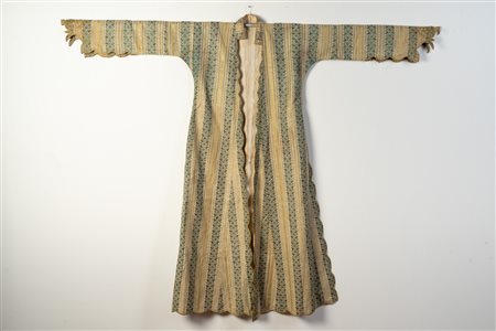 Arte Islamica  A silk and silver thread embroidered ottoman vest Turkey, 19th century .