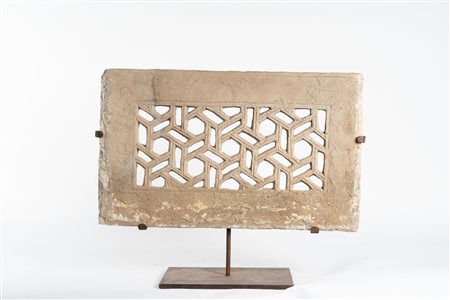 Arte Islamica  A sandstone lattice jali screen pierced with geometic design India, 19th century .