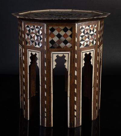 Arte Islamica  A wooden Ottoman coffee table with tortoise shell and mother-of-pearl inlaysOttoman Empire, late 19th - early 20th century .