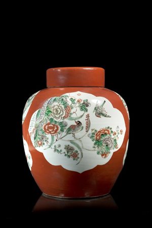 Potiche con coperchio in porcellana Famiglia Verde su fondo corallo decorata...