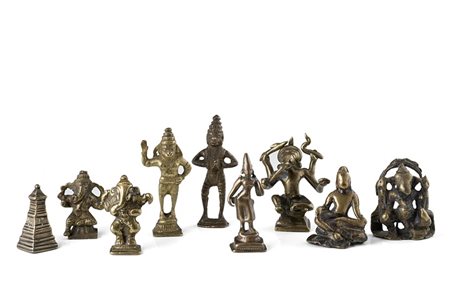 Manifattura Indiana Nove sculture in bronzo (h. max 7 cm.) -EN Indian...