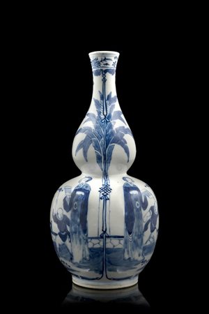 Vaso a doppia zucca in porcellana bianca e blu decorato con dama e fanciulli,...