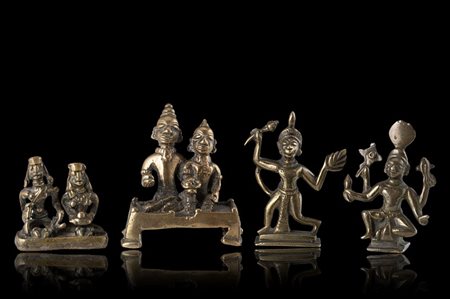 Manifattura Indiana Quattro sculture in bronzo (h. max 8 cm.) -EN Indian...
