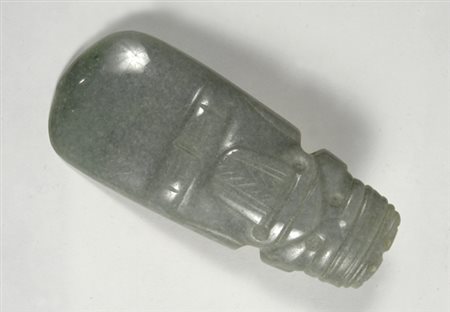 Piccolo idolo Pendente in giada intagliata, Guatemala. € 150/300