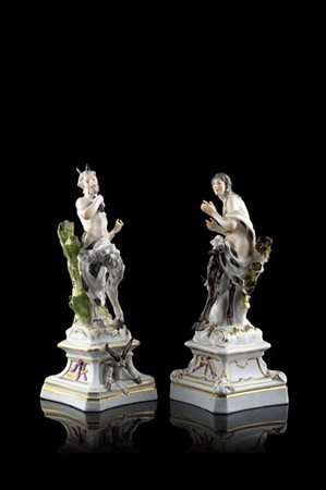 Manifattura di Vienna, secolo XIX "Satiro e satiressa" due gruppi in porcellana