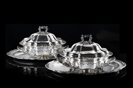 Coppia di scaldavivande biansate con coperchio, vassoio e supporto per fornello